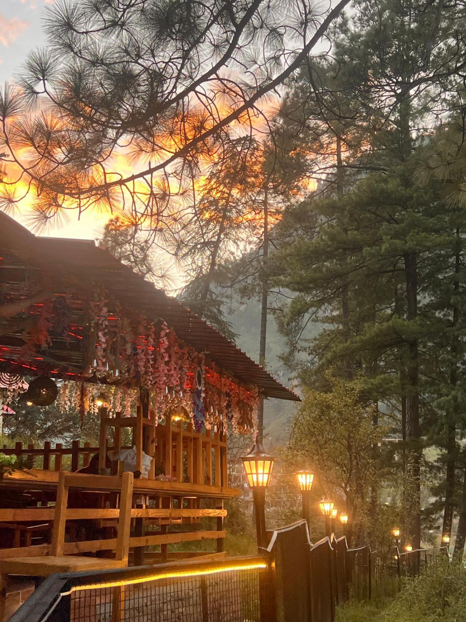 Ahava Kasol Riverside Cafe And Cottages מראה חיצוני תמונה