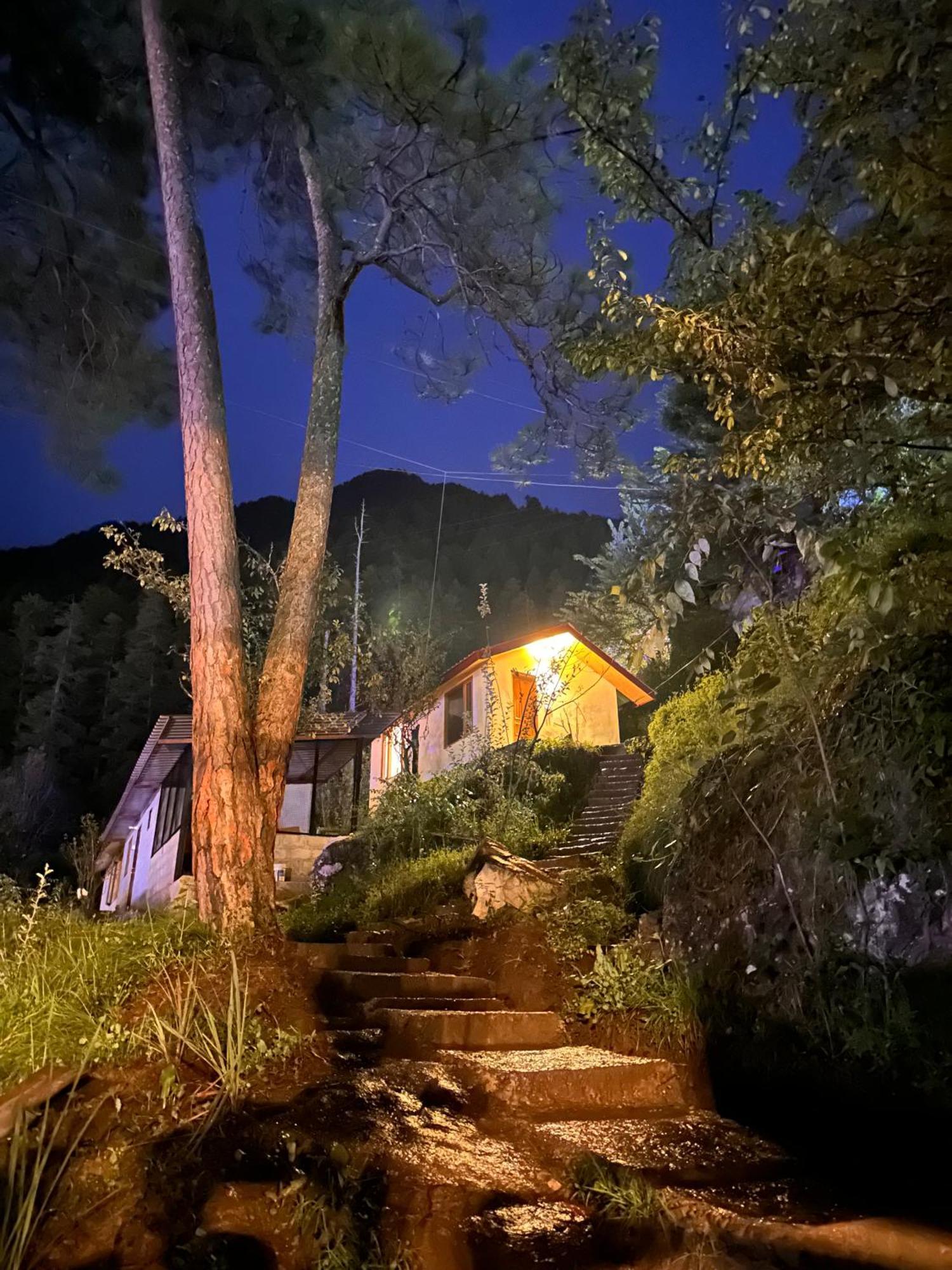 Ahava Kasol Riverside Cafe And Cottages מראה חיצוני תמונה