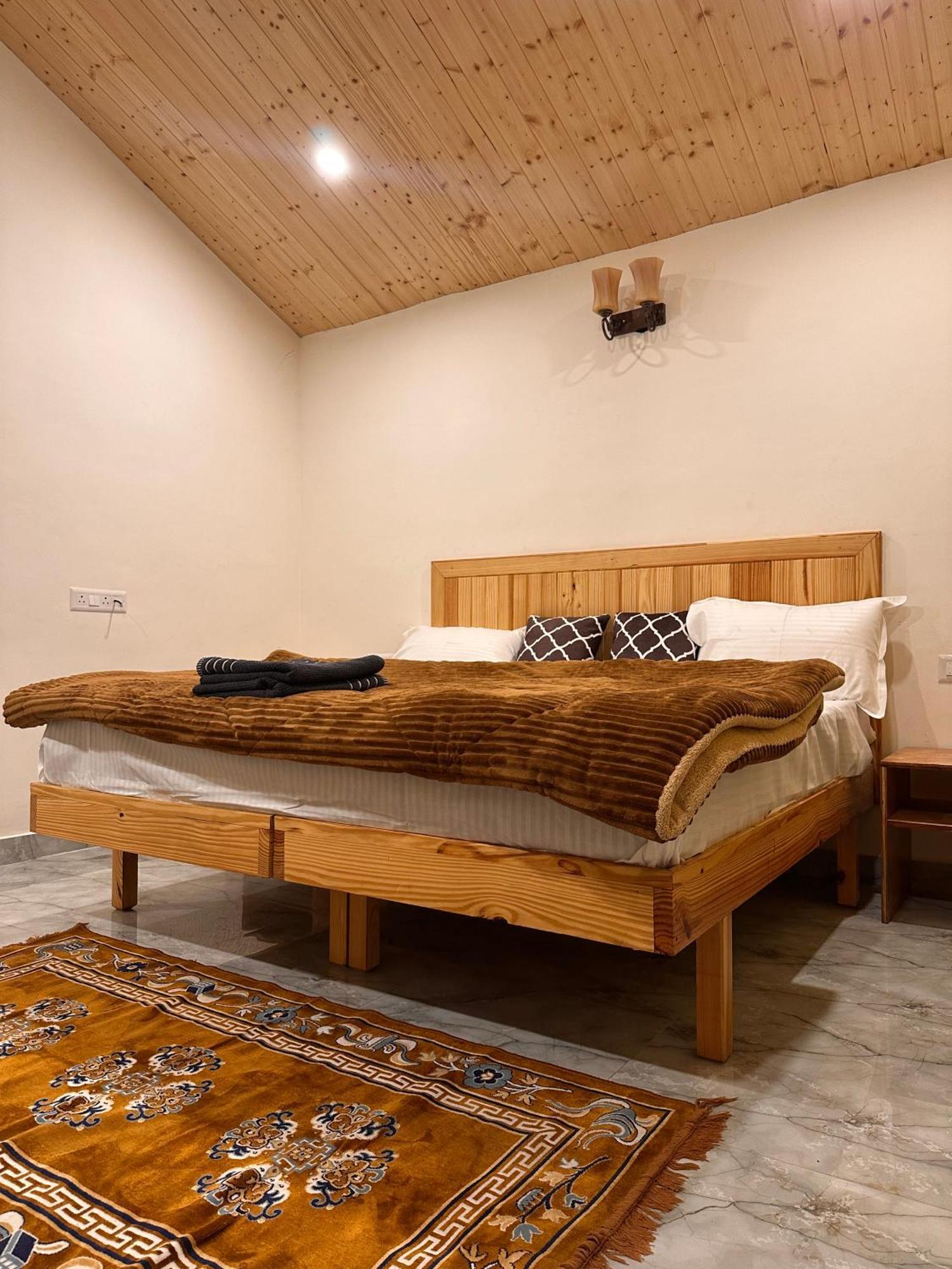 Ahava Kasol Riverside Cafe And Cottages מראה חיצוני תמונה