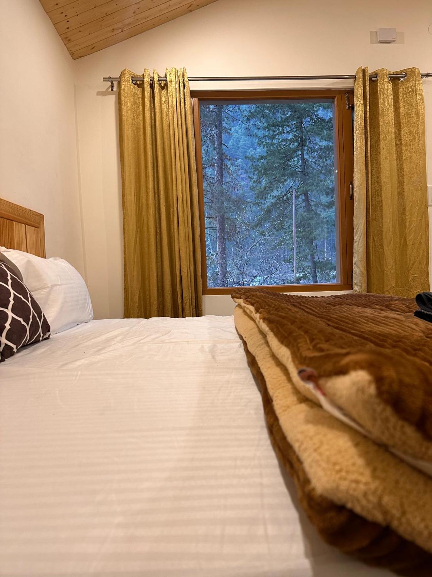 Ahava Kasol Riverside Cafe And Cottages מראה חיצוני תמונה