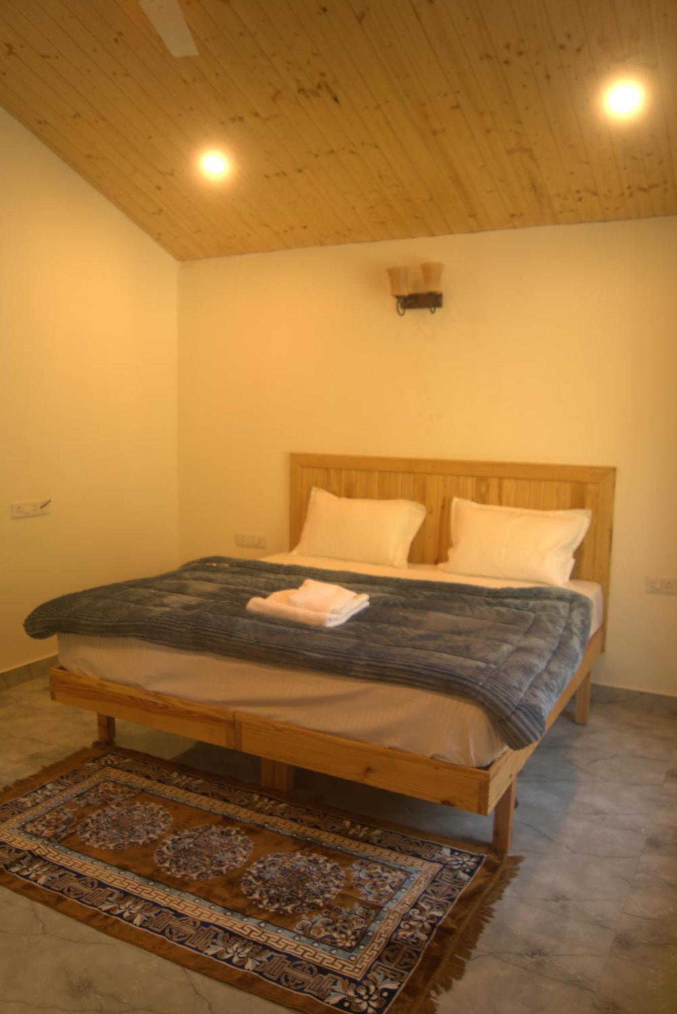 Ahava Kasol Riverside Cafe And Cottages מראה חיצוני תמונה