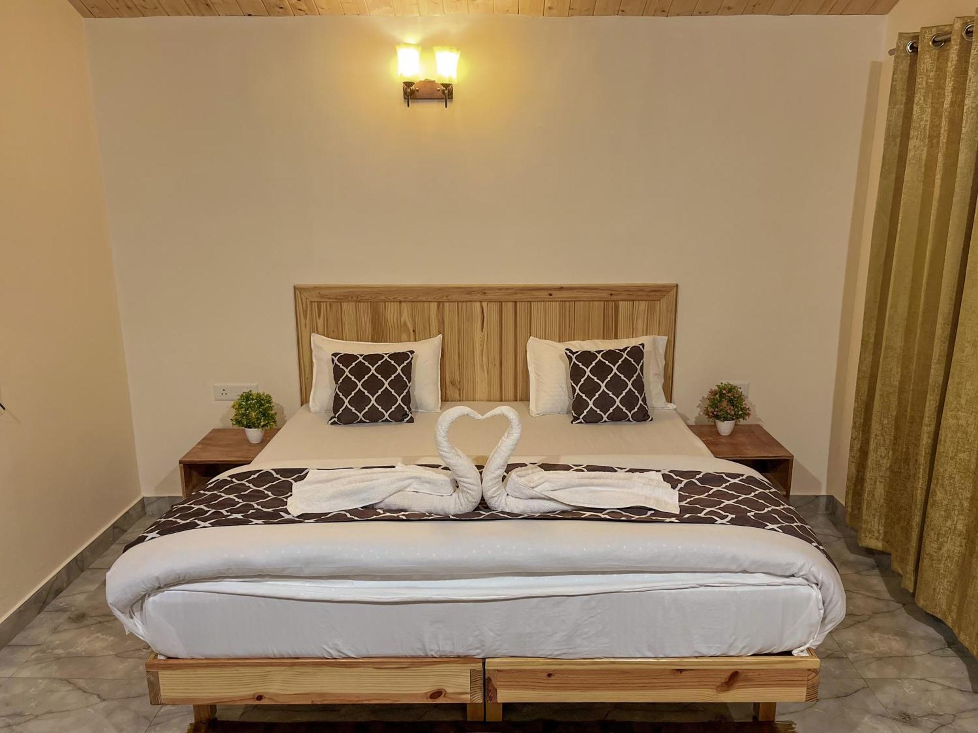 Ahava Kasol Riverside Cafe And Cottages מראה חיצוני תמונה